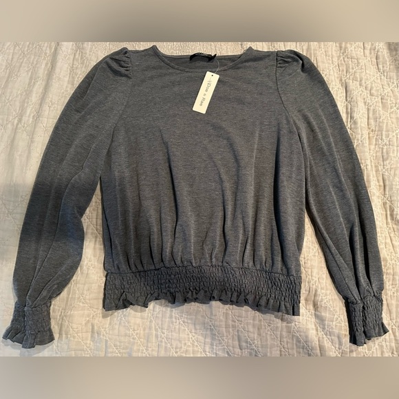 Doe & Rae Tops - Doe & Rae women’s Charcoal/Gray Long Sleeve Blouse- size- large!New,Never worn